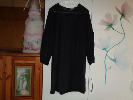 *** schwarzes Kleid *** / Details von kays ab 1.00