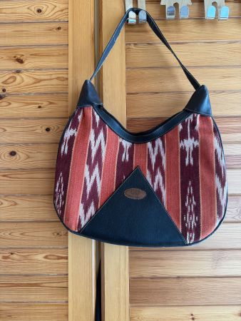 Handgemachte Tasche aus  Mittelamerika