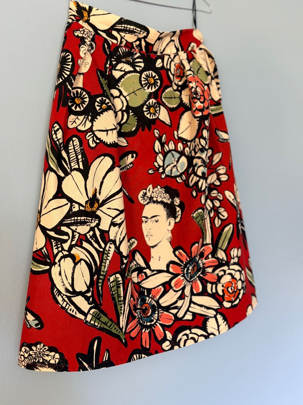 Gonne: Frida Kahlo Jupe – Usato da Malans GR venduto da stoffmass 3