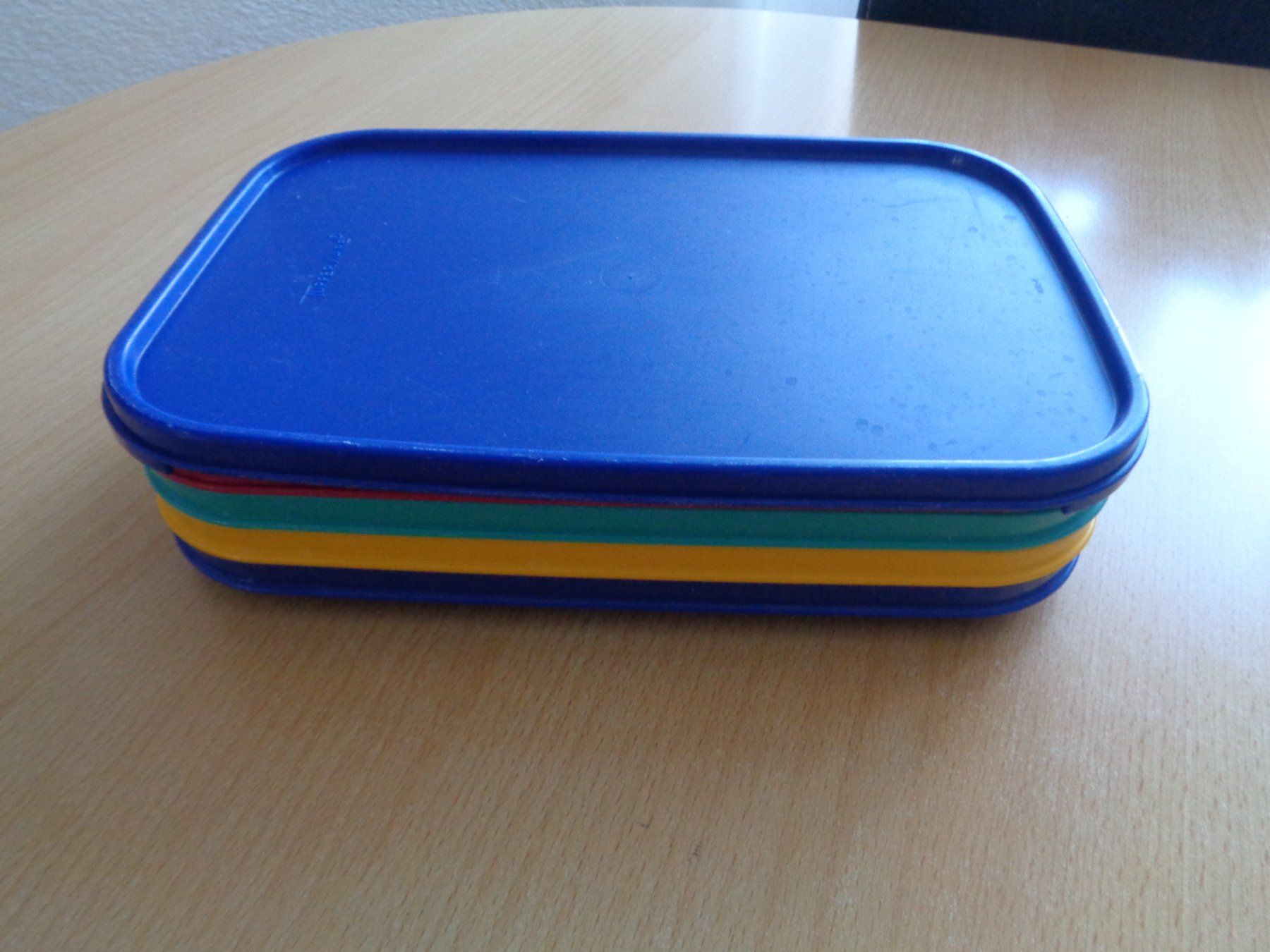 Tupperware Piatti: Tupperware Picknickteller – Usato da Dietikon venduto da chroetli77