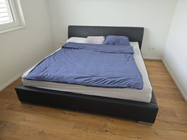 modernes Bettgestell 180x200