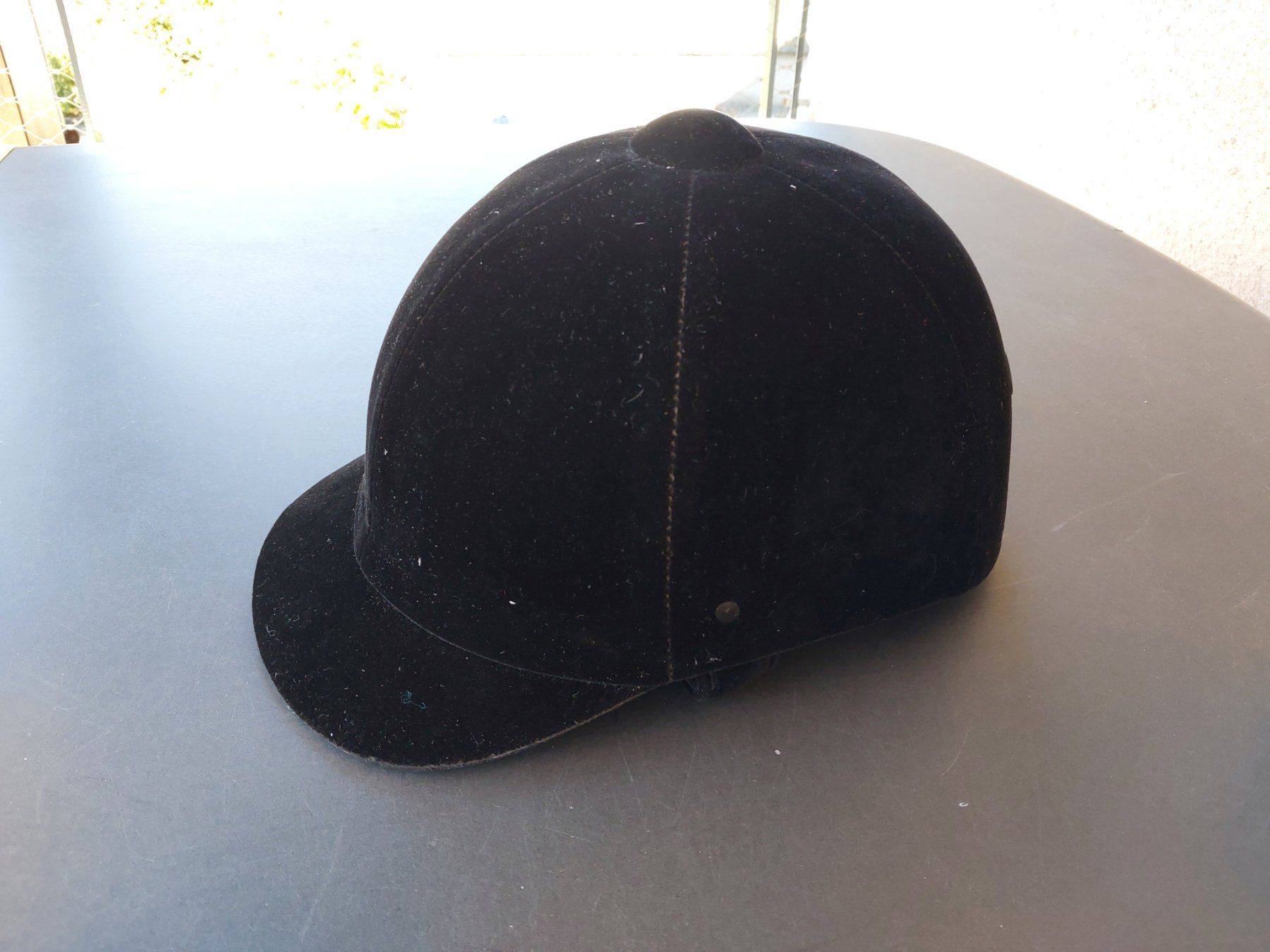 Caschi: Bombe équitation - taille 54 - velour – Usato da Gingins venduto da danolive