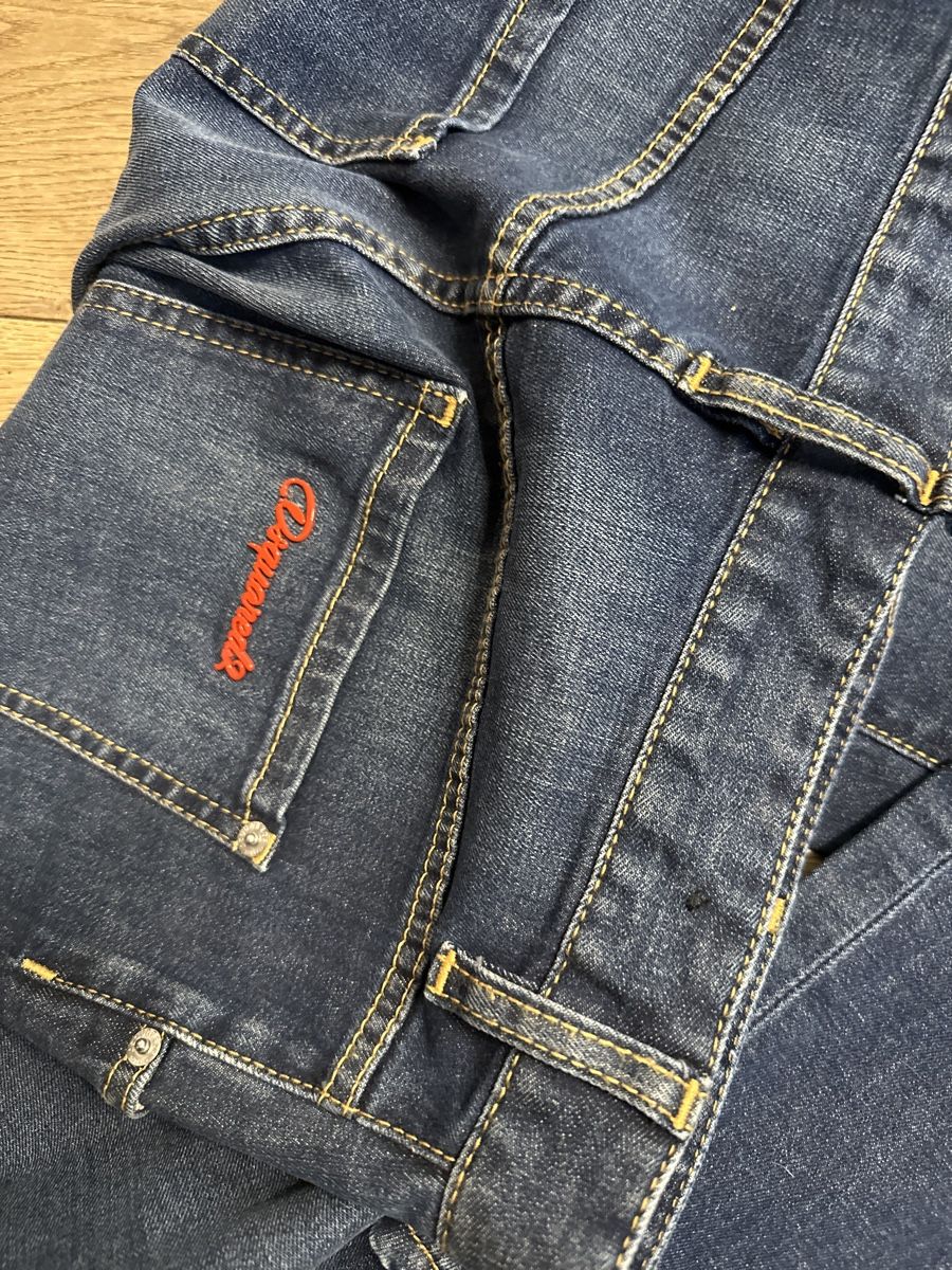 Jeans: Dsquared2, Taille 44, Jean Délavé, Coupe Parfaite! – Usato da Pully venduto da Natala 3