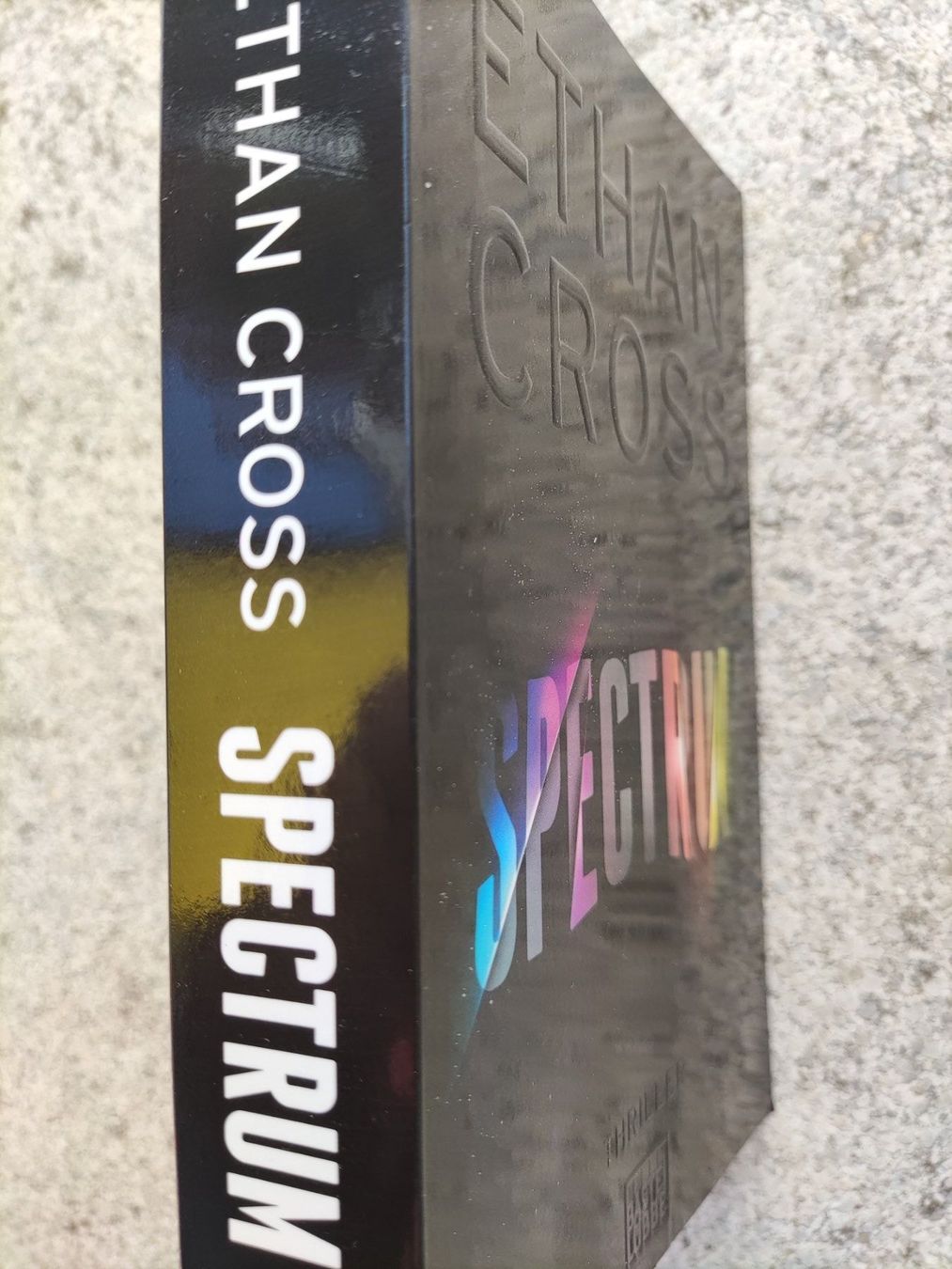 Libri: Ethan Cross  Spectrum – Usato da Basel venduto da Alacant 2