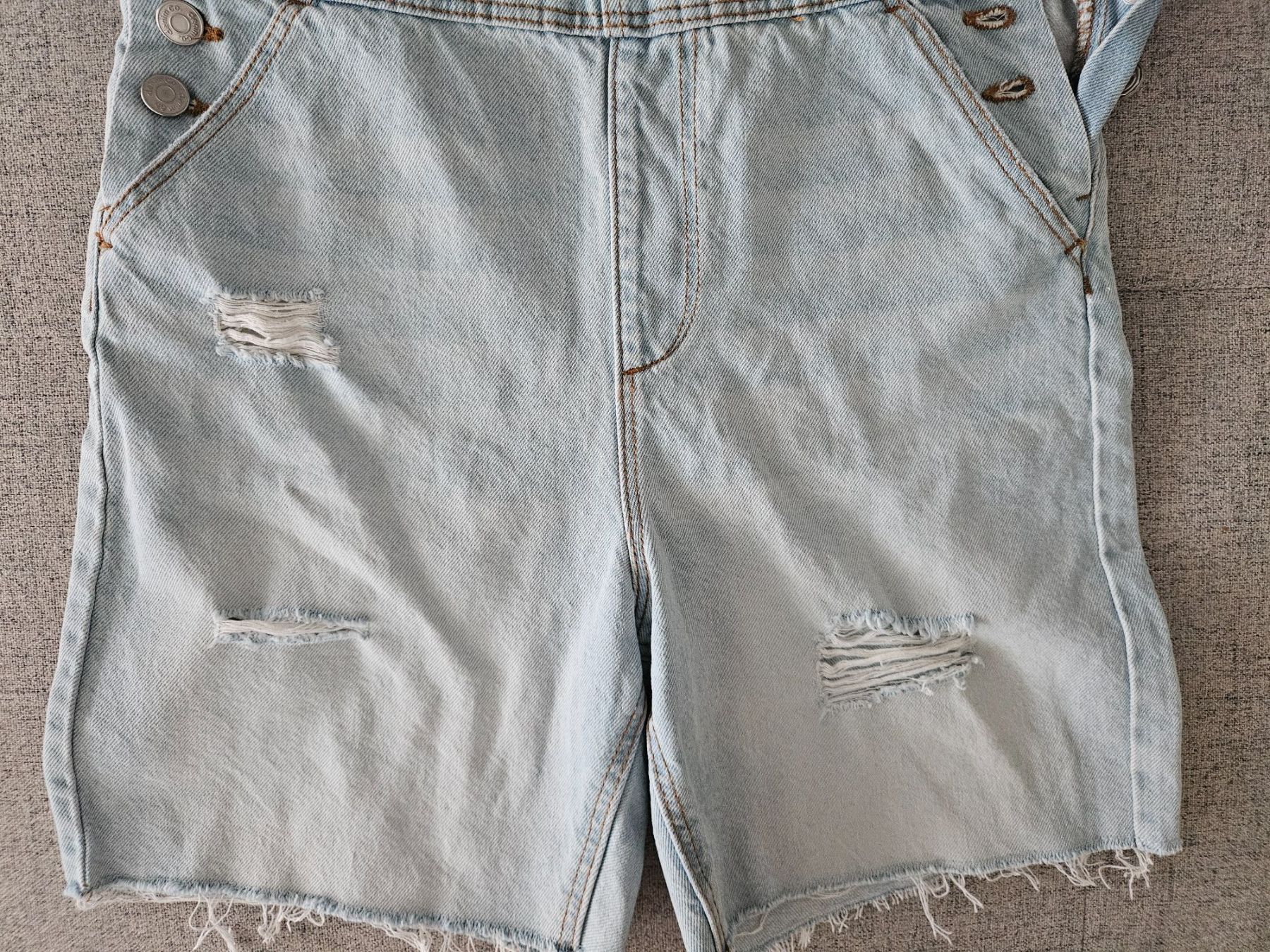 Pantaloni: Latzhose Denim Kurz Gr.152 Top Zustand! – Usato da Bellach venduto da RE-NA 4