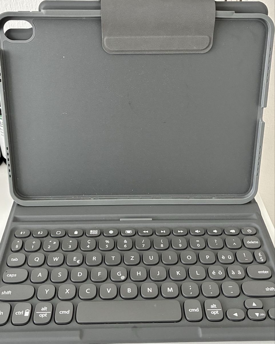 Tastiere: ZAGG Keyboard Hülle Ipad Air – Nuovo e nell'imballaggio originale da Zollikon venduto da vivienneberger