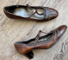 Gr 37 ROBERTO SANTI Pumps