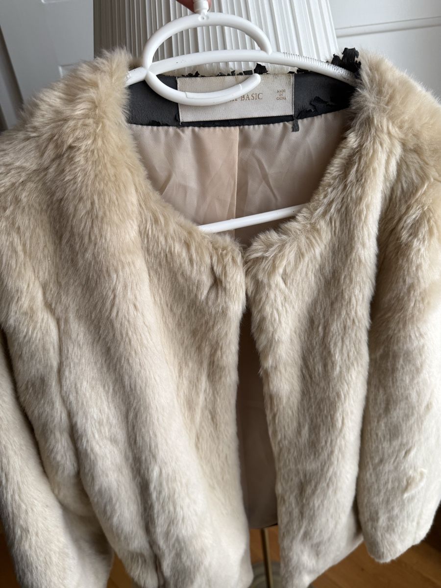 Zara Cappotti: Faux fur coat Zara Size M – Usato da Genève venduto da jul_5xsn 2