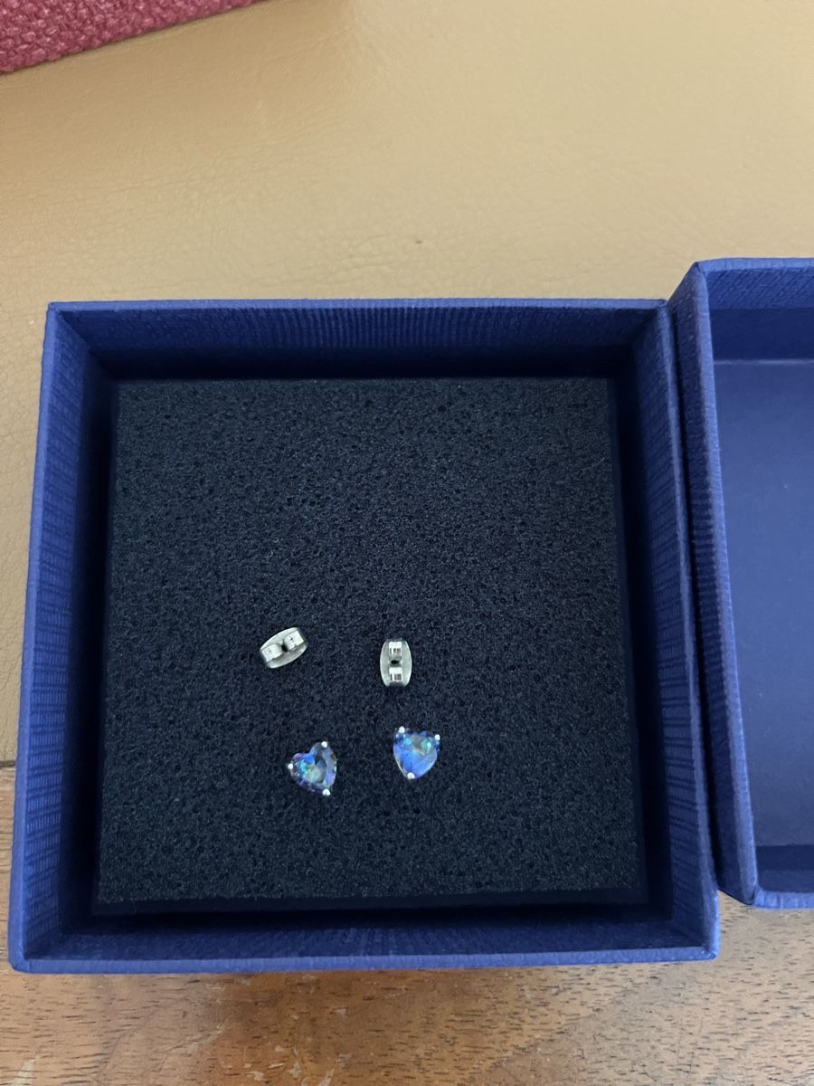 Orecchini pendenti & Orecchini a lobo: Boucle d’oreille Swarovski – Usato da Neuchâtel venduto da Ariane_vn00 1