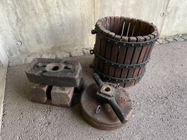 Alte Weinpresse / Traubenpresse