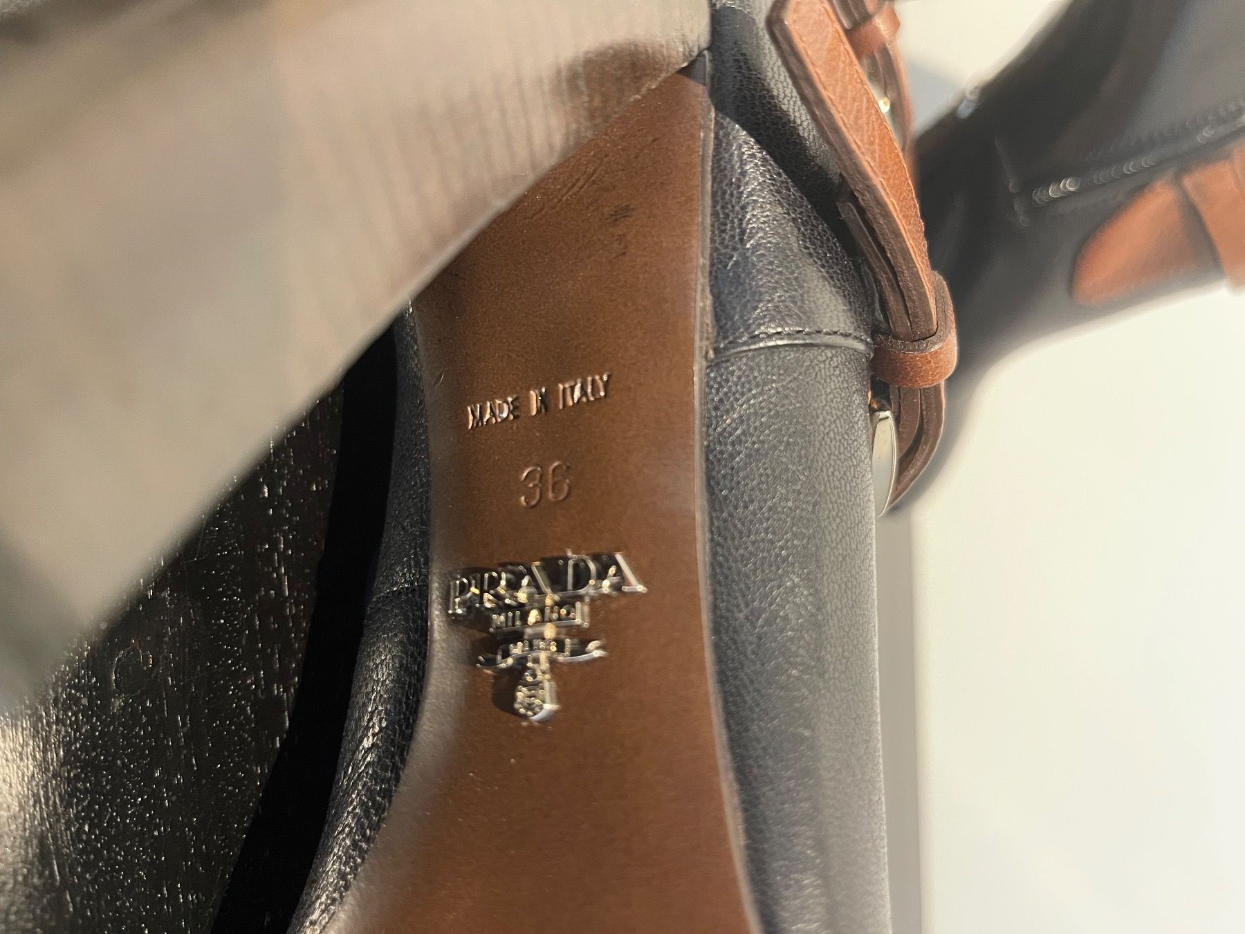 Prada Scarpe da donna: Stiefeletten Boots PRADA Gr 36 – Usato da Thalwil venduto da Paulina72 4