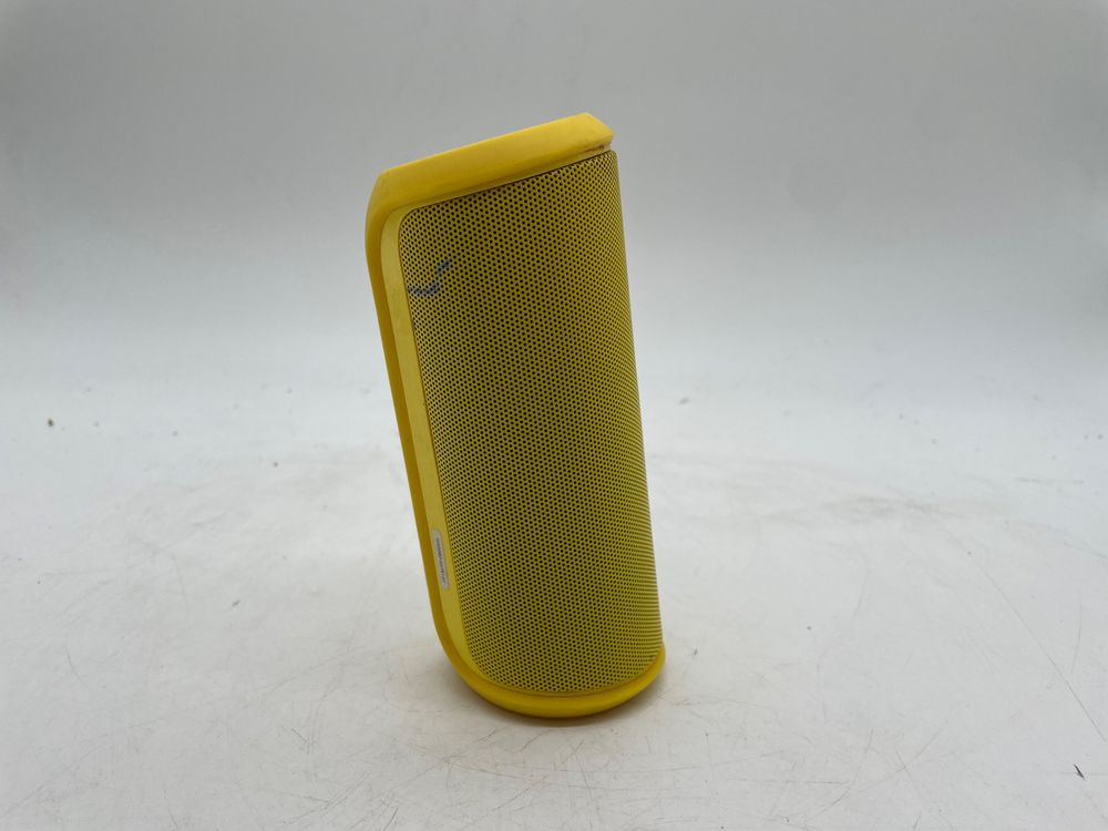 JBL Lautsprecher in Gelb schaltet nicht richtig ein Kaufen auf Ricardo