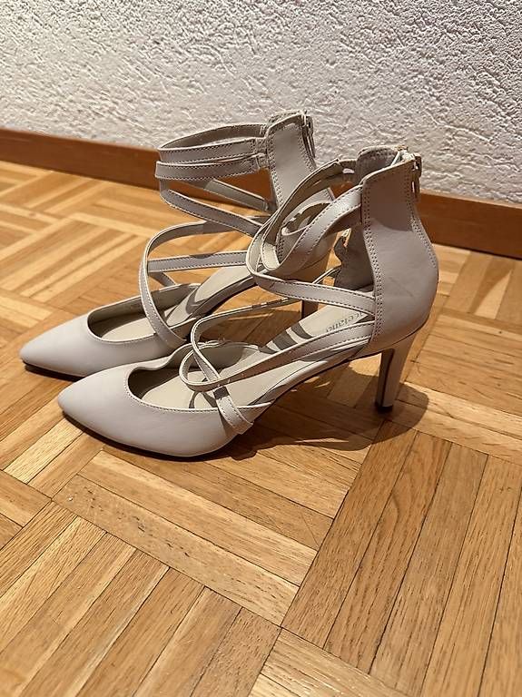 Scarpe da donna: Pumps – Usato da Amriswil venduto da Real01 1