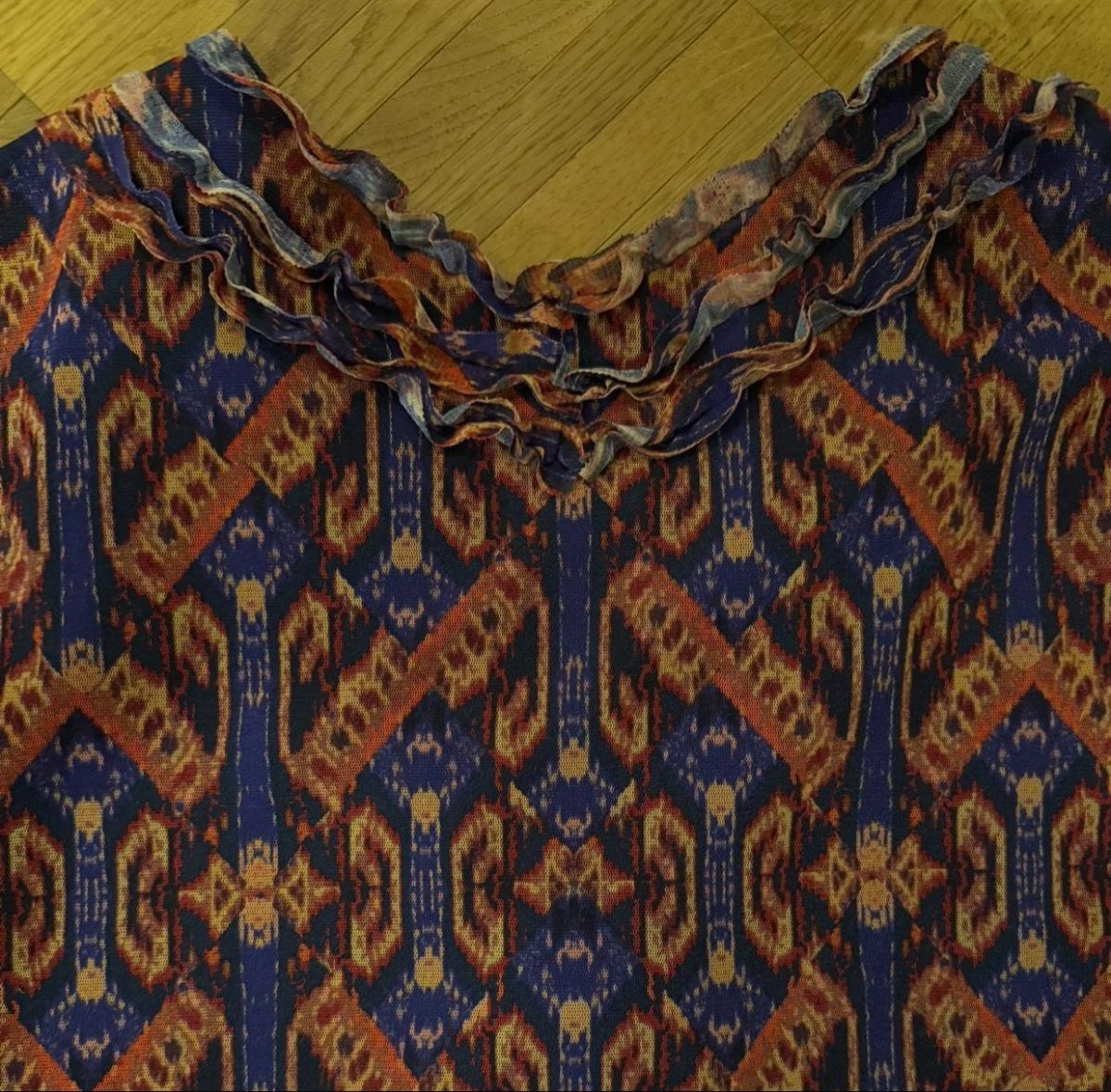 Top: Vivienne Tam top – Nuovo (secondo la descrizione) da Zürich venduto da nic_g776 2