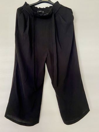 Zara Stoffhose Gr S