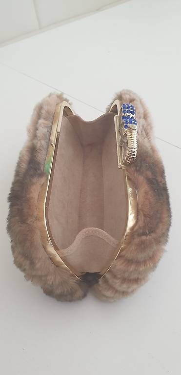 Alexander Mcqueen Borse da donna: Alexander McQueen Knuckle Duster Four-Ring Clutch – Usato da Menziken venduto da Shandor66 4