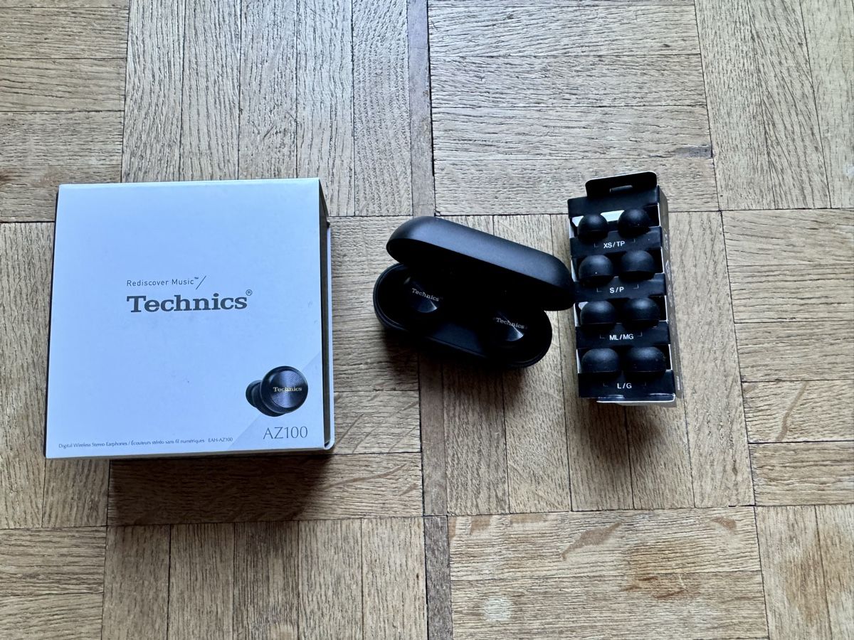 Technics Cuffie: Technics EAH-AZ100 In-Ear Kopfhörer schwarz – Usato da Baden venduto da Christian_Saxer