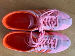 Baskets Adidas roses et oranges femme taille 39 état neuf