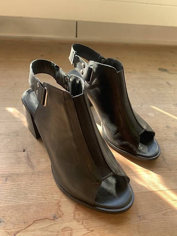 Scarpe da donna: Leder Sandalen – Usato da Zürich venduto da jachalala 2