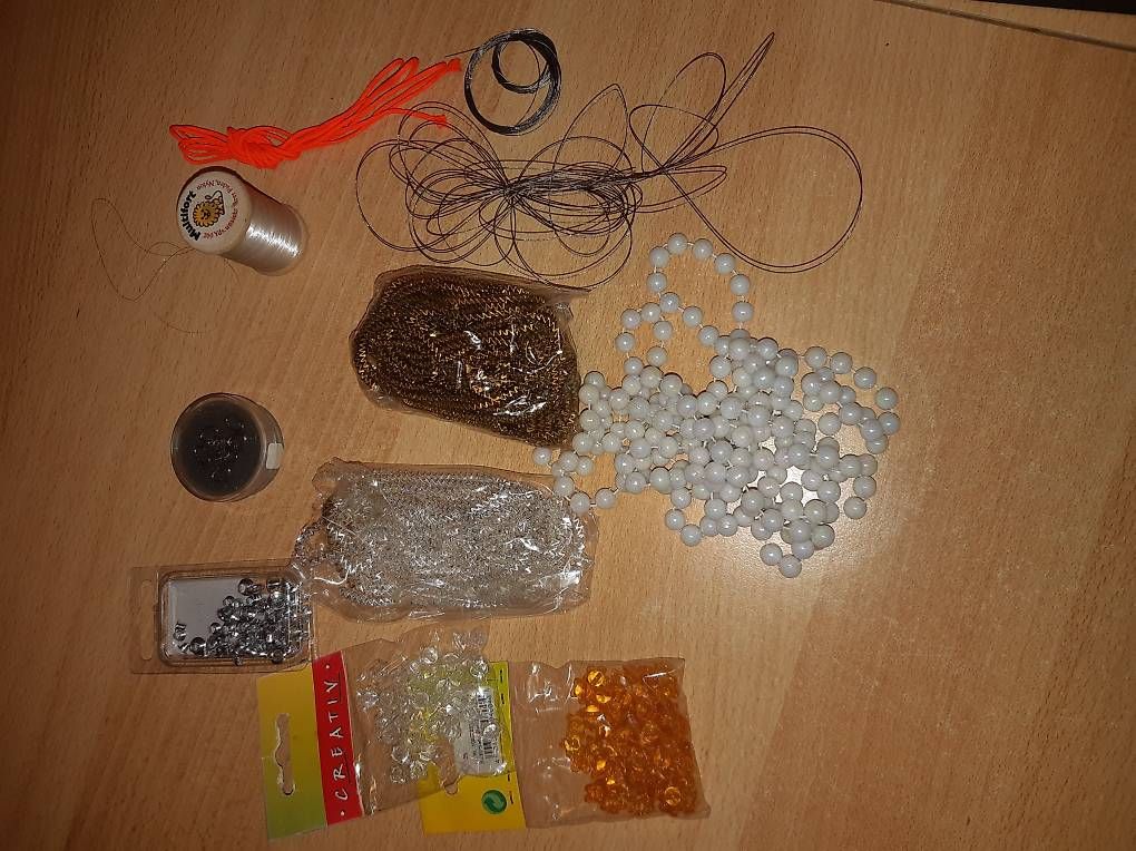 Kit bricolage: Perlen und div. Zubehör – Usato da Studen SZ venduto da Kbybrig 2