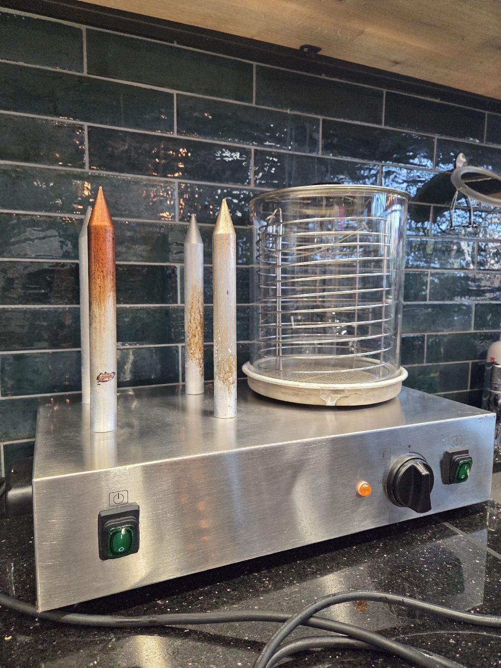 Elettrodomestici da cucina: Professionelle Hot Dog Maschine – Usato da Emmen venduto da GrabandGo 4