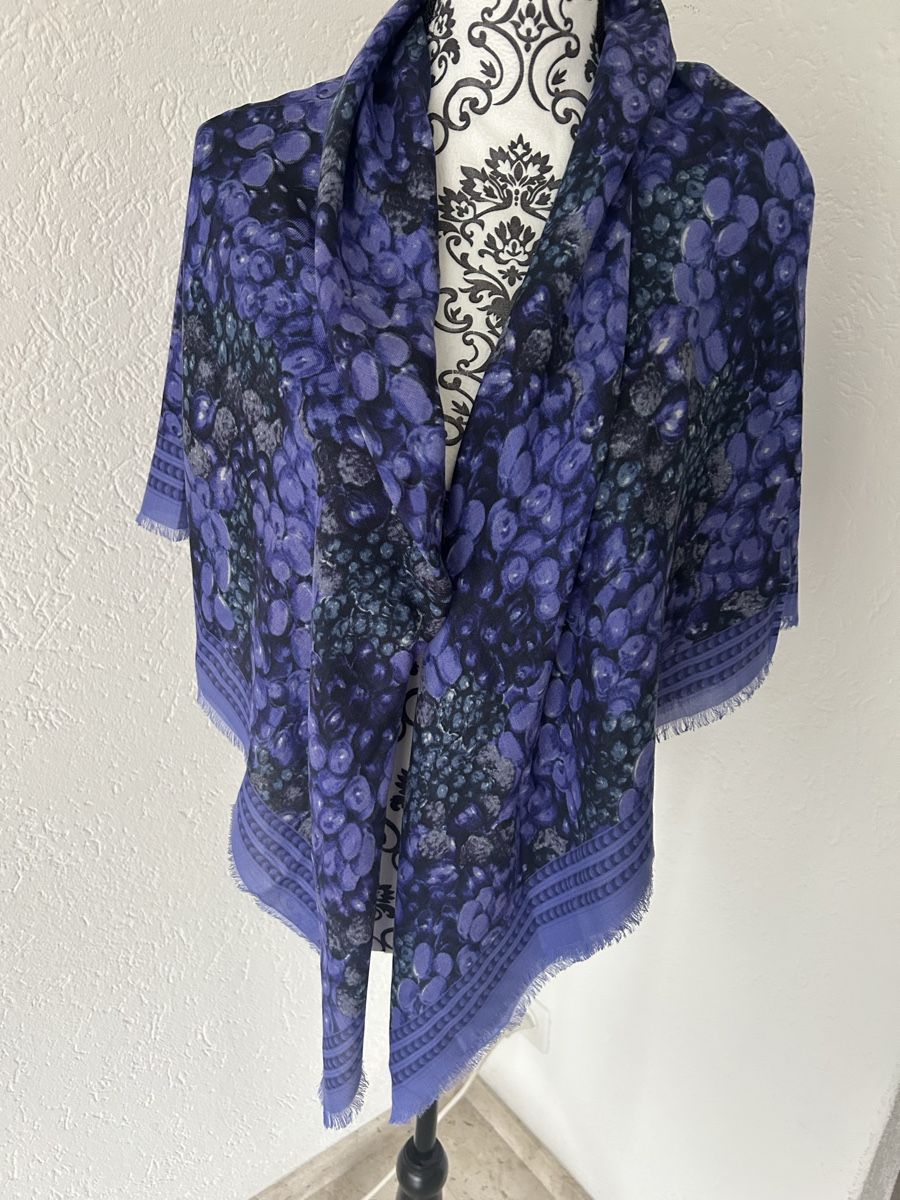 Givenchy Foulard & Sciarpe: Sciarpa Givenchy NEW! – Nuovo e nell'imballaggio originale da Locarno venduto da Matic04 4