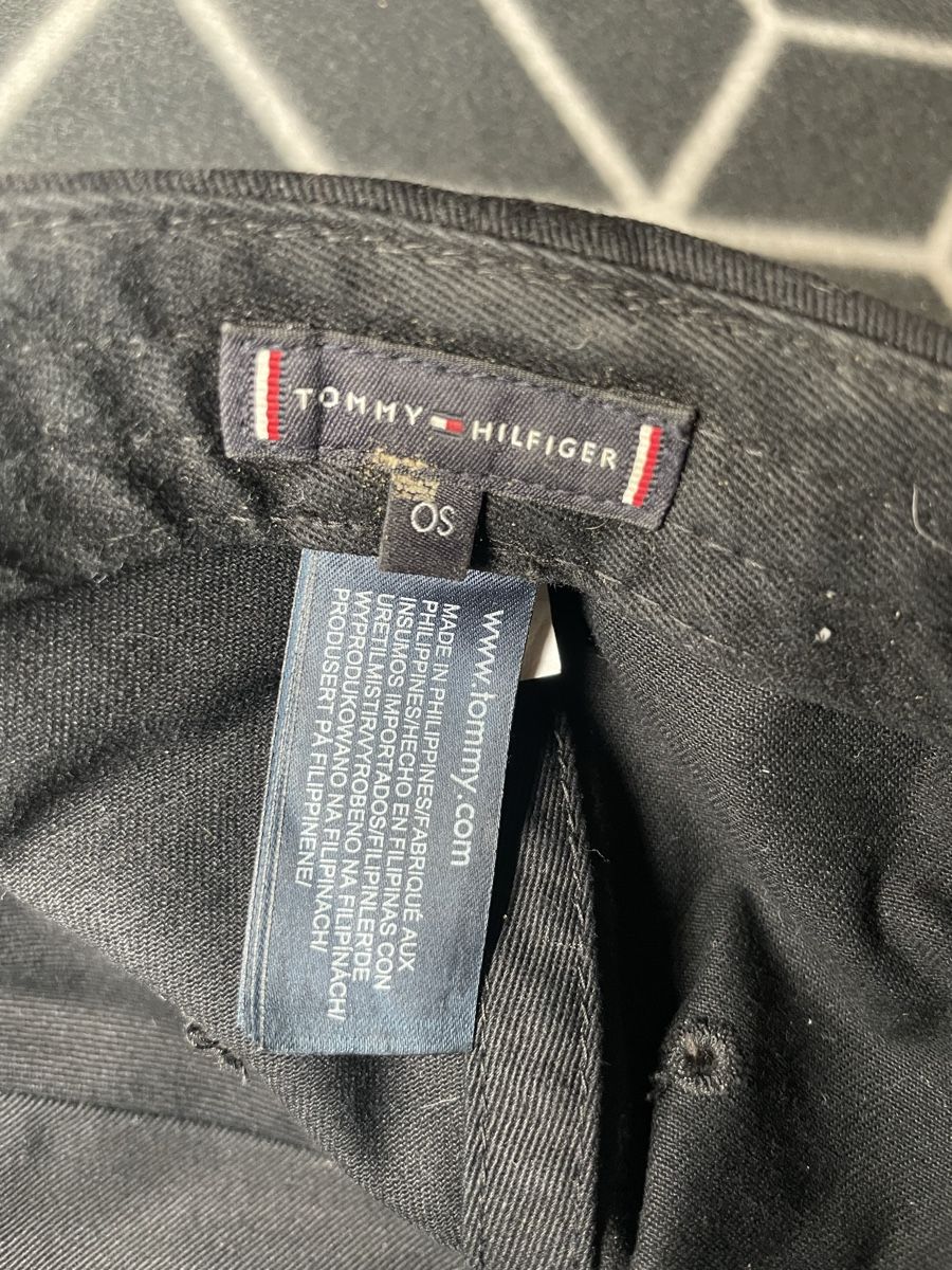 Tommy Hilfiger Sonstige Kleidung & Accessoires: Kappe Tommy Hilfiger schwarz OS  – Gebraucht aus Rheineck von cha_p9qy 6