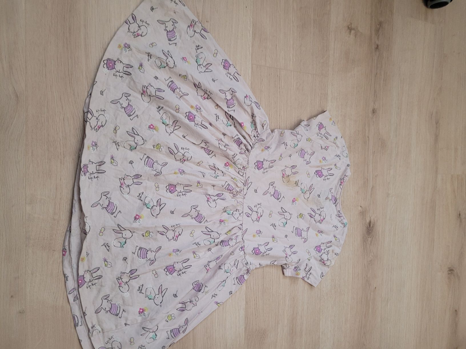 Vestiti & Gonne: Kleid Hasen Gr. 122/128 – Usato da Lupsingen venduto da sta_wgg5 3
