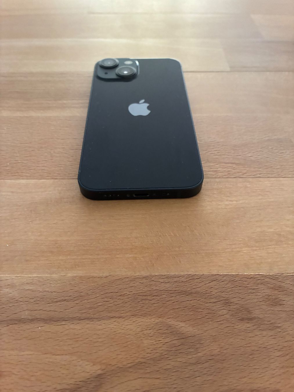 Apple Telefoni cellulari / Smartphones: iPhone 13 mini schwarz , 128 GB, mit Kopfhörer – Usato da Wetzikon venduto da car_w2lv 8