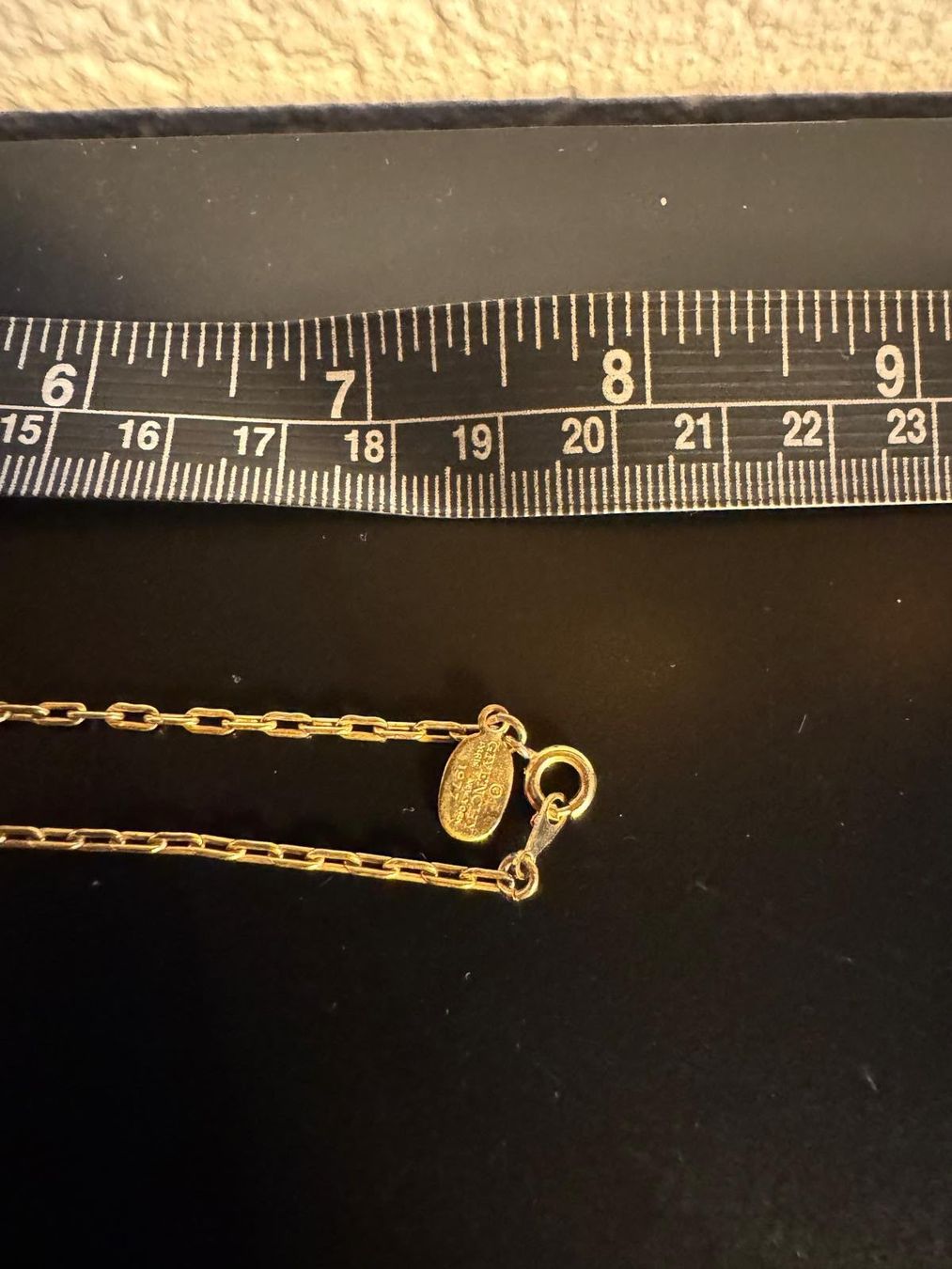 Givenchy Catenine: Givenchy Halskette im Vintage-Stil – Usato da Winterthur venduto da Dejv 5