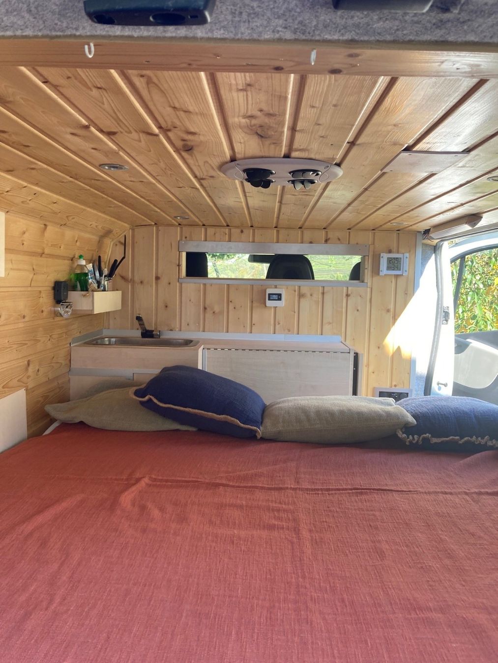 Renault Veicoli da campeggio: Camper omologato Renault Trafic DCi 120 – Usato da Arogno venduto da mar_htc2 9