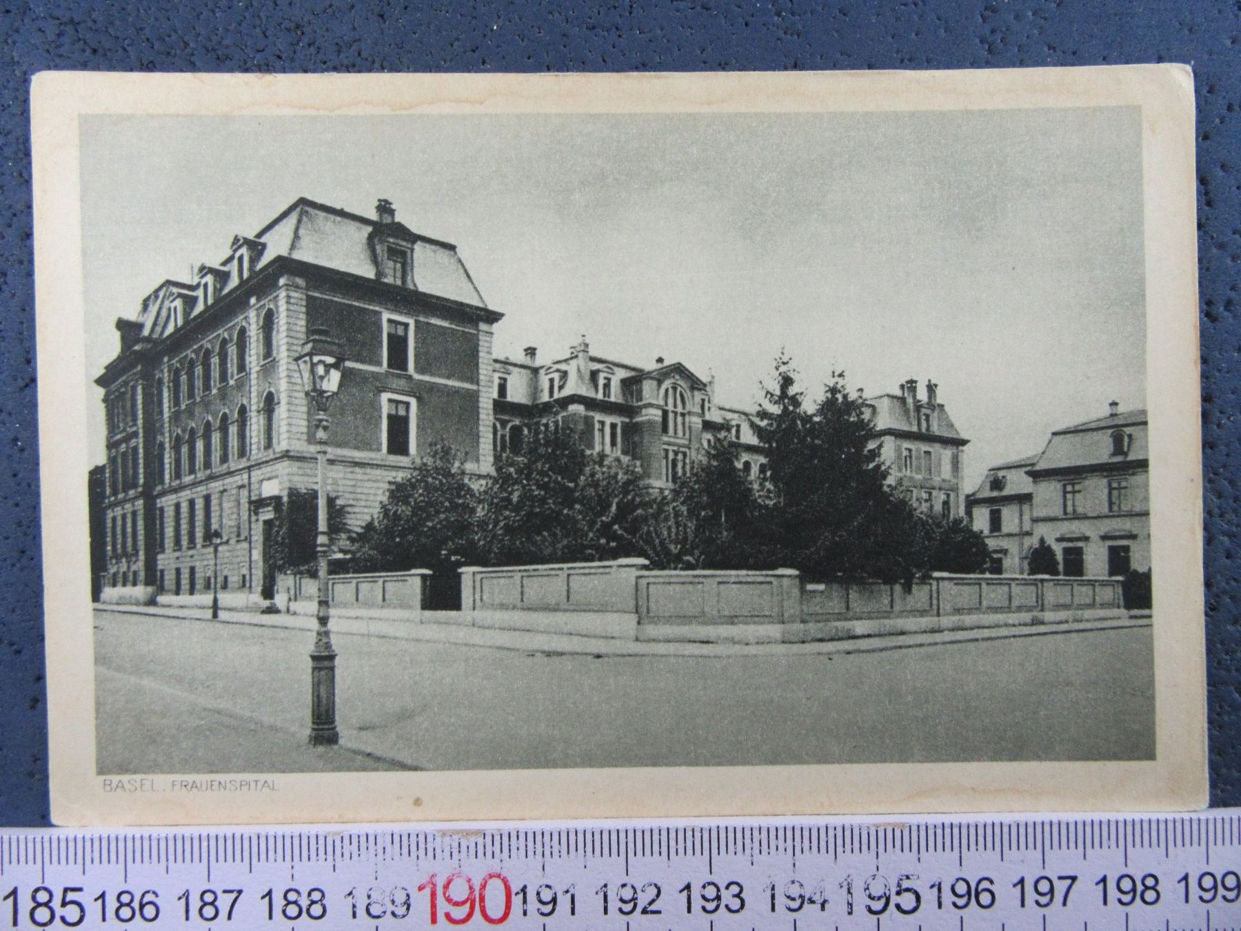 Cartoline postali: BASEL FRAUEN-SPITAL AK-BS – Usato da Ettingen venduto da Hausi4711