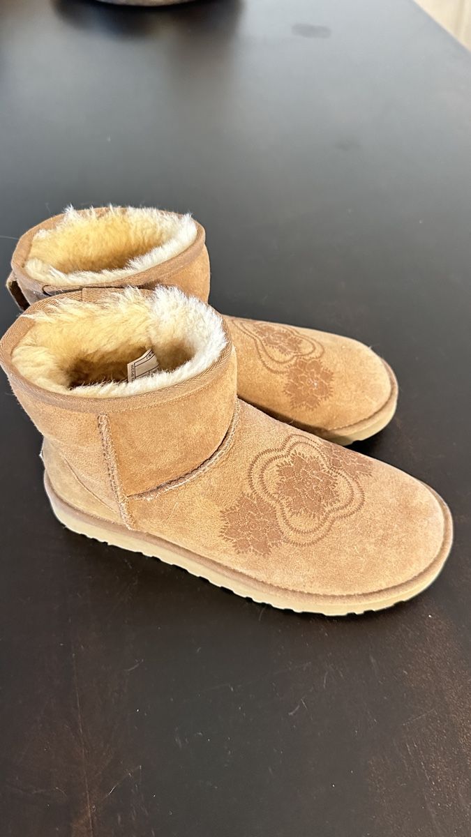 Chaussures femmes: UGG Boots – D'occasion à Regensdorf par Mrs_Romy87 2