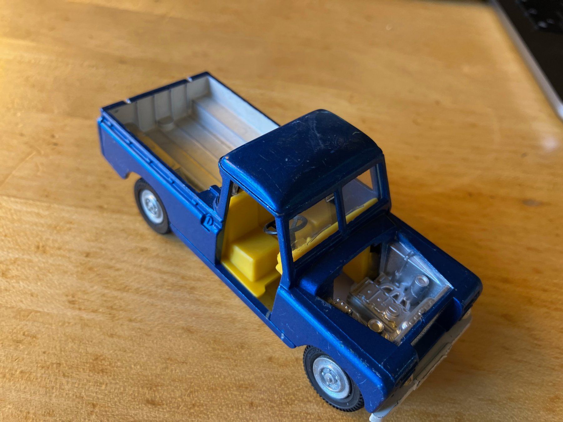 Modellini d'auto: 4 alte Modellautos resp. 3 plus eine "Spielzeugkanone" – Usato da Gränichen venduto da Tommy61 6