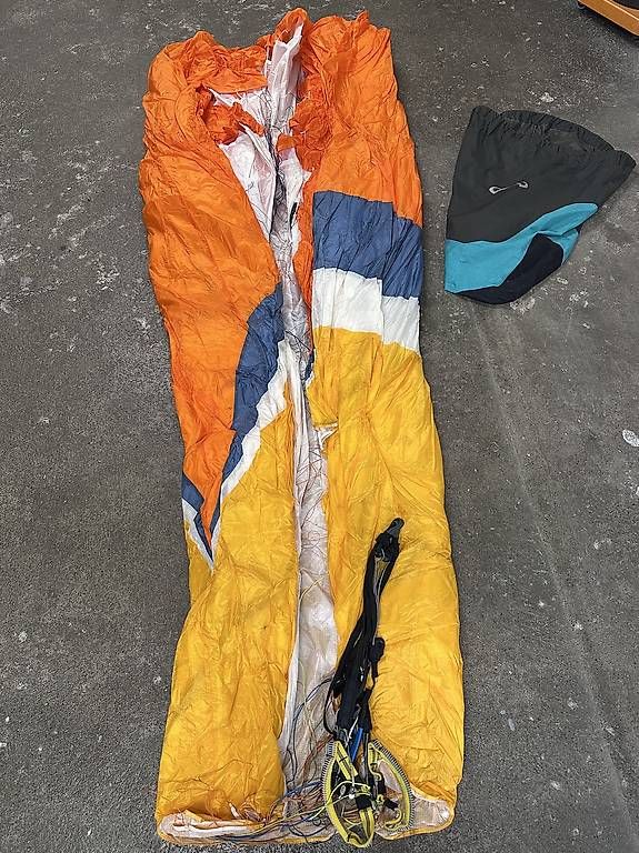 Ozone Sport dell'aria & Aquiloni: Gleitschirm Ozone Rush 6  Grösse S  Orange – Usato da Thun venduto da Common8 2