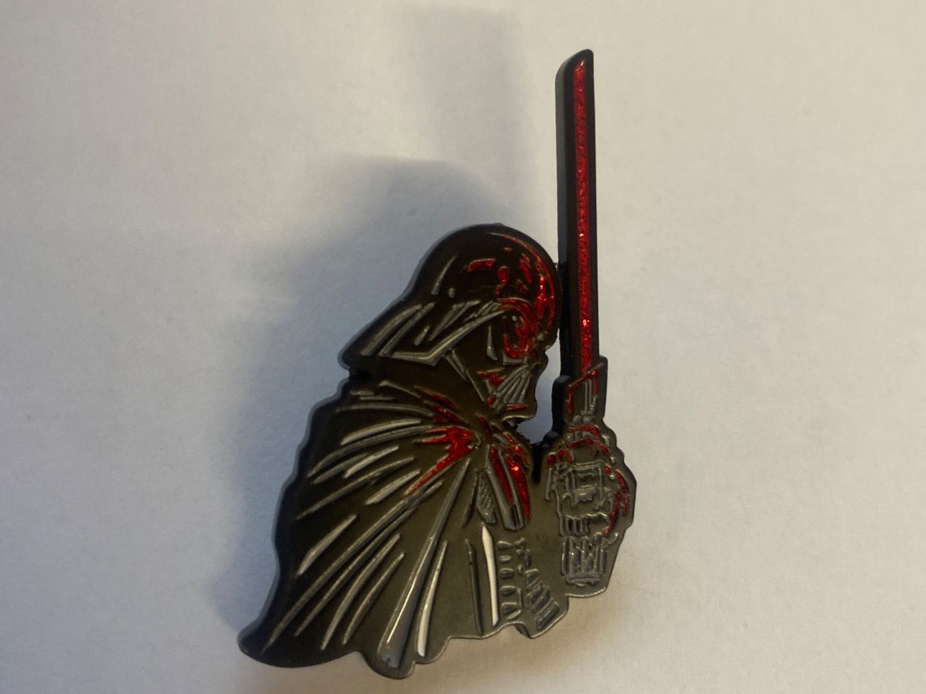 Placchette & Badge: Pin's Star Wars Darth Vader - Édition limitée – Nuovo (secondo la descrizione) da Le Brassus venduto da cinema13
