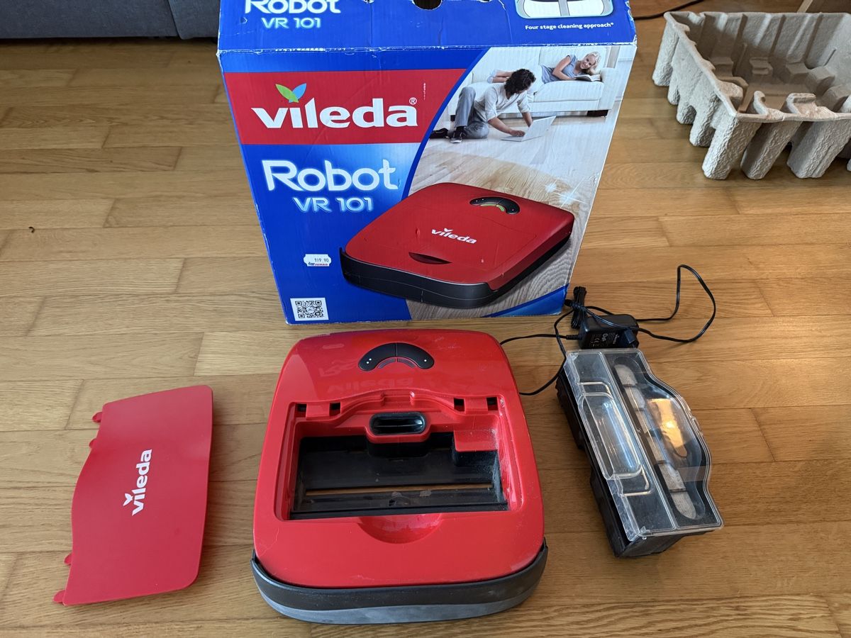 Vileda Aspirapolveri & Accessori: Vileda Staubsauger Roboter VR 101 – Usato da Ennetbürgen venduto da sto_2rrg 1