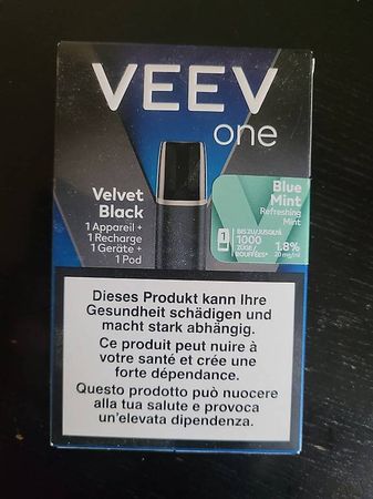 VEEF ONE - VELVET BLACK - BLUE MINT