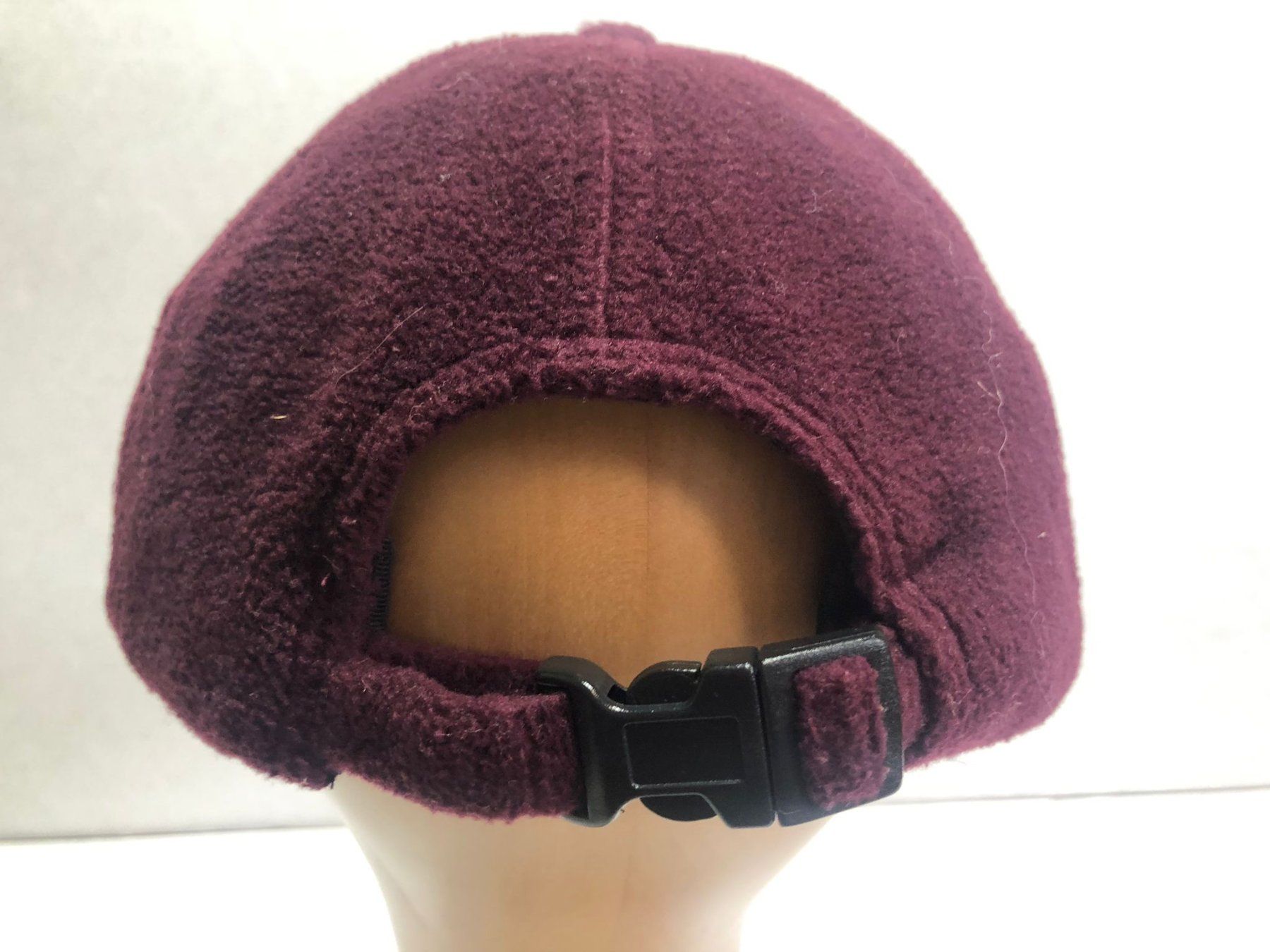 Gant Copricapi, berretti & cappellini: Vintage 90s Gant Fleece Cap – Usato da Zürich venduto da le_souk 3