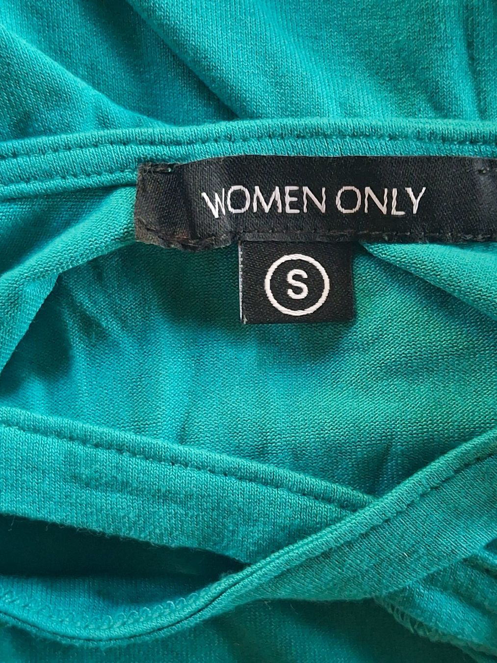 Maglioni & Felpe: Pull léger décolleté au dos taille S marque Women Only – Usato da Villiers venduto da san_jn5w 4