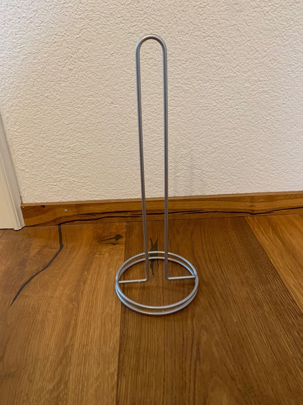 Altro in Decorazioni & Accessori: Küchenrollenhalterung Silber/Grau – Nuovo (secondo la descrizione) da Einsiedeln venduto da important__ 1