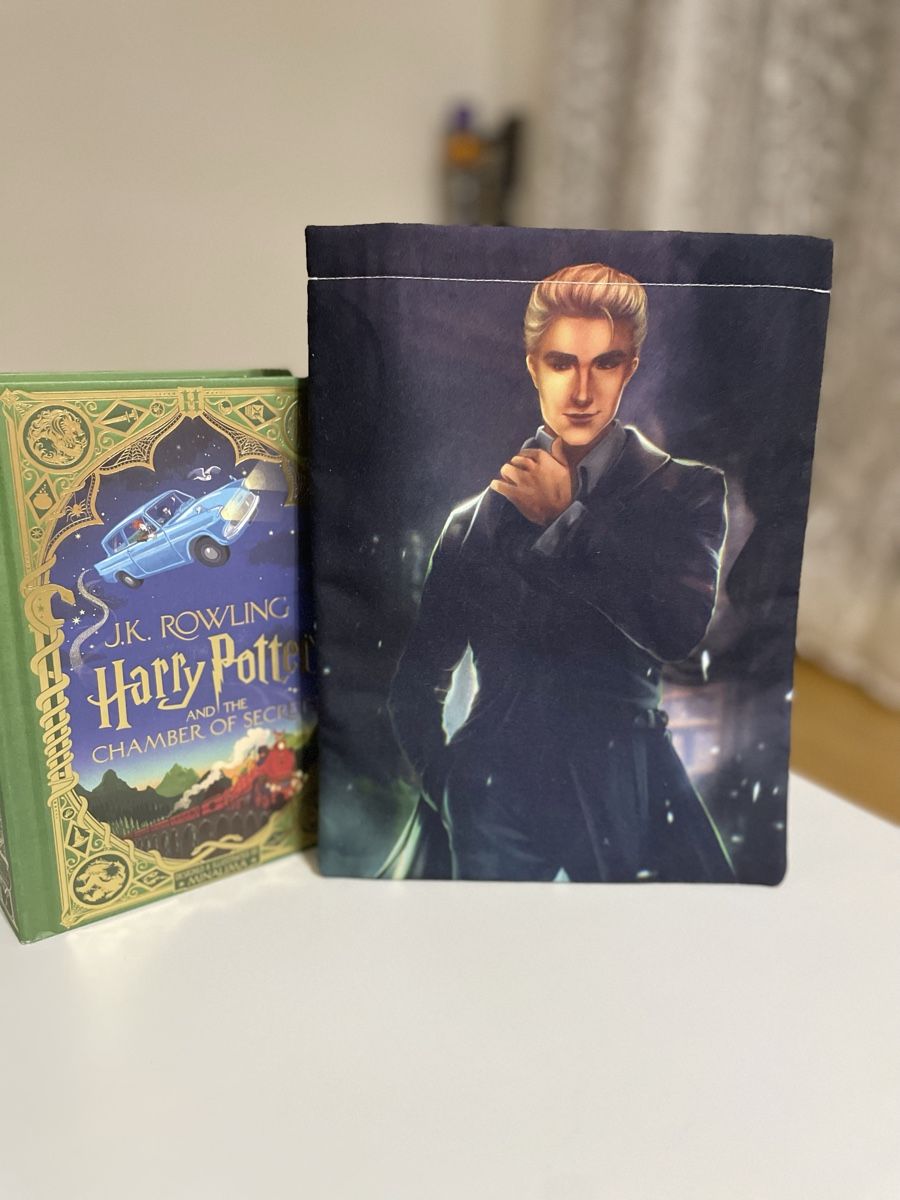 Cover & Protezioni schermo: Buch Schutzhülle, Grösse L (Hardcover oder dicke Paperpack) – Nuovo (secondo la descrizione) da Rheineck venduto da cha_p9qy 2