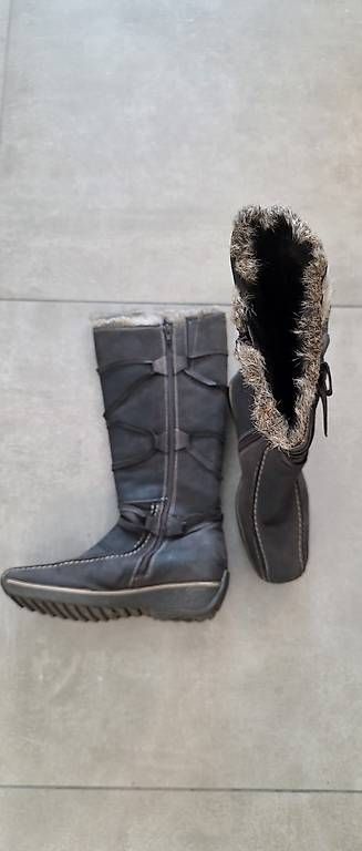 Scarpe da donna: Bottes fourées marron – Usato da Monteggio venduto da jea_6xcn