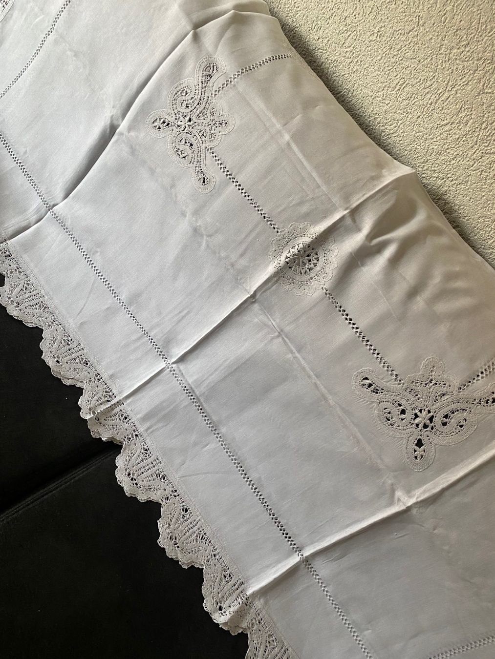 Altra biancheria da tavola: Tischtuch weiss  ca 155 x 150cm – Usato da Allenwinden venduto da Obalu 2