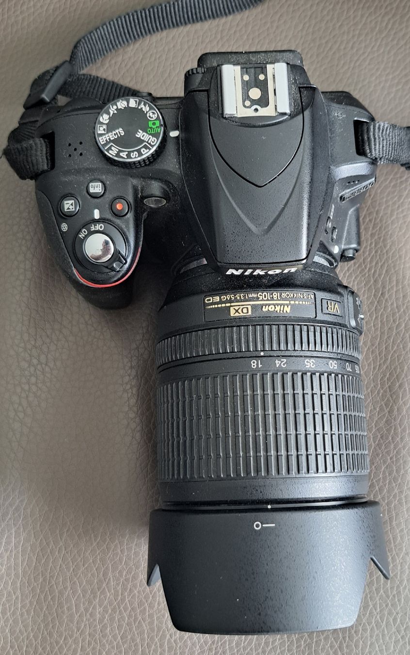 Nikon Fotocamera: Nikon Digital Kamera D3300 mit Zubehör – Usato da Biel/Bienne venduto da Sasha4u 2