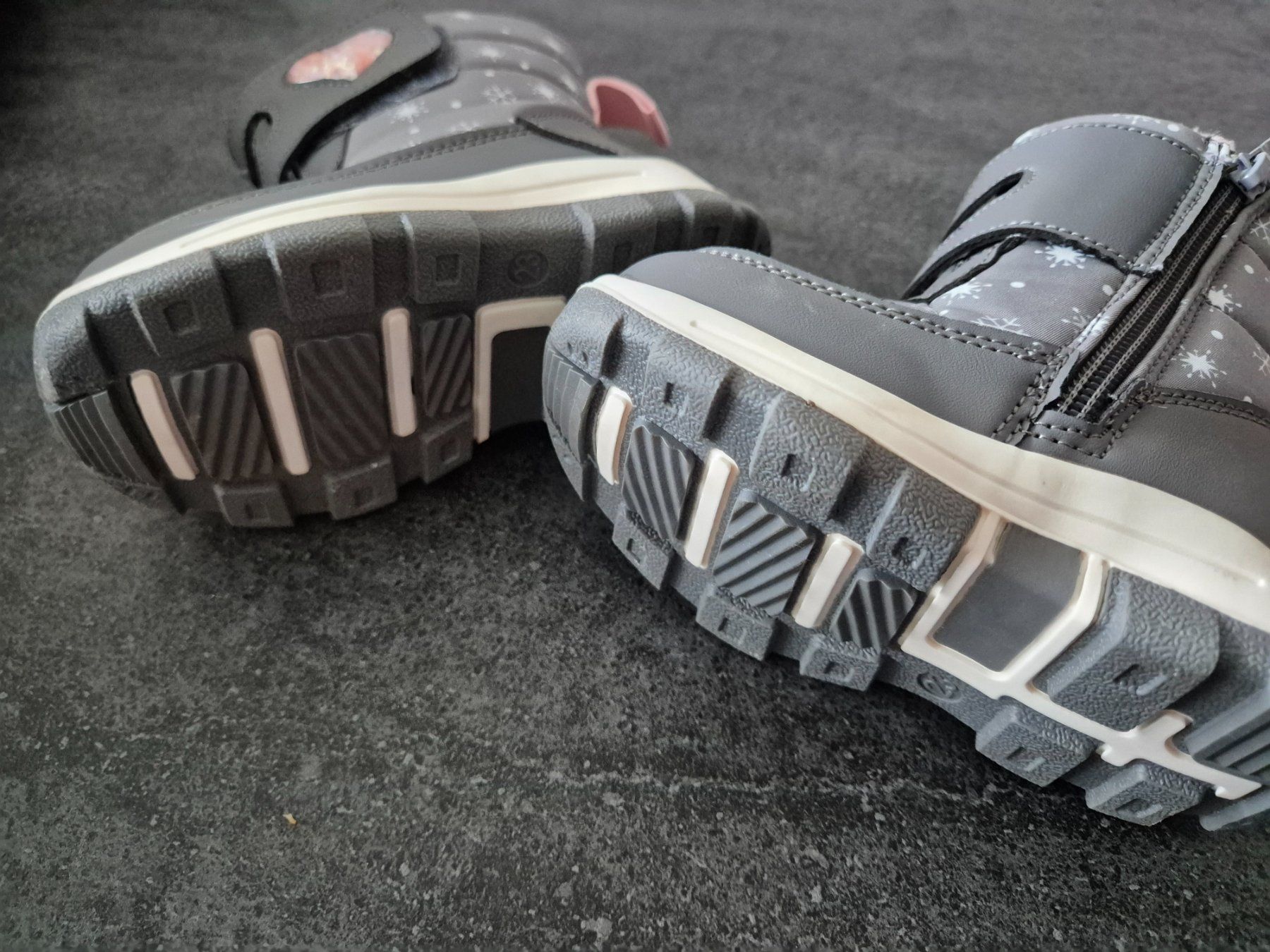 Scarpe per ragazze: Chaussures fille taille 23 – Nuovo (secondo la descrizione) da Cornol venduto da Cuevas3 2