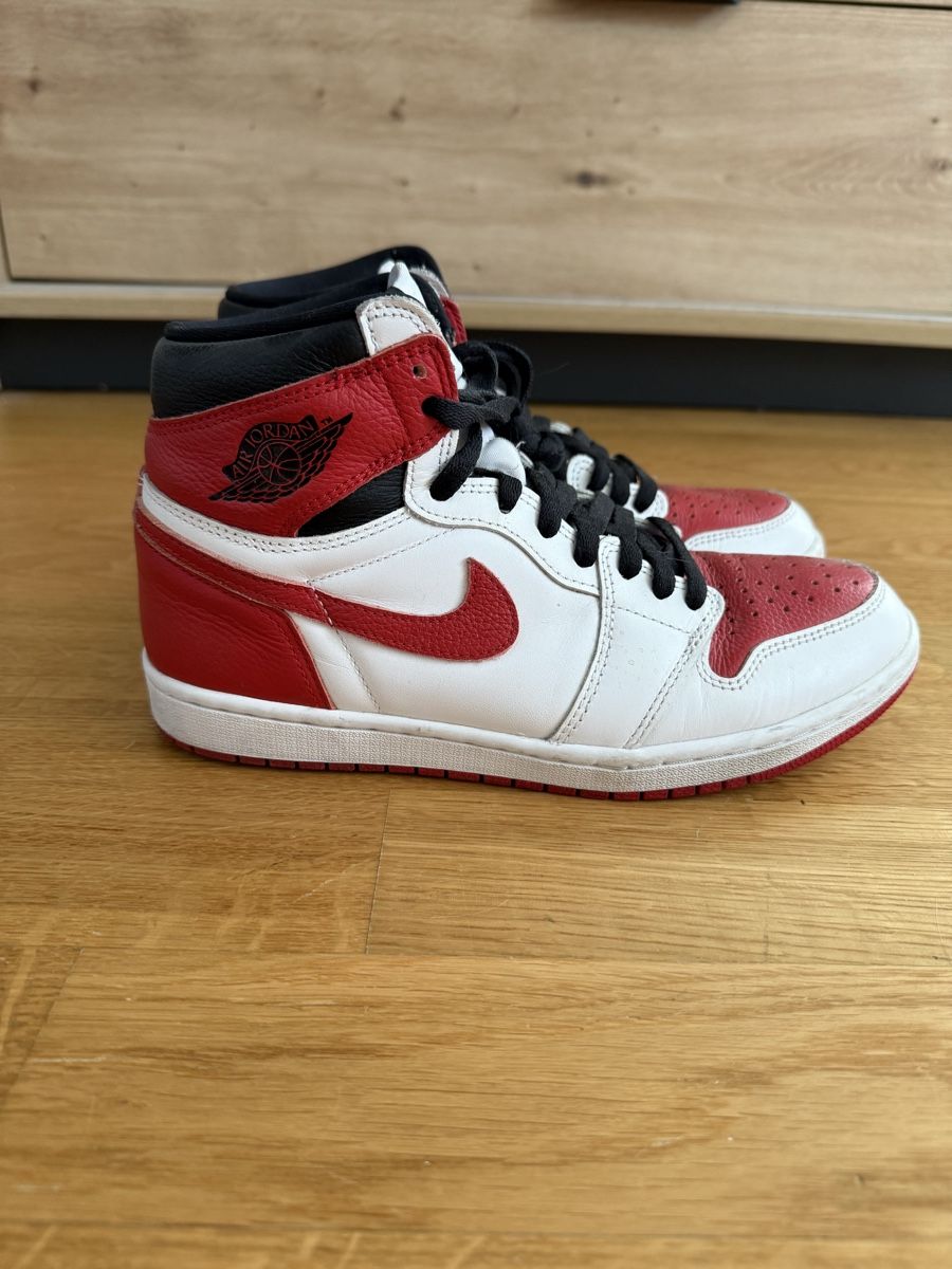 Jordan Scarpe da uomo: Air Jordan 1 Retro High Red/White – Nuovo (secondo la descrizione) da Ostermundigen venduto da Alex_ngtran 4
