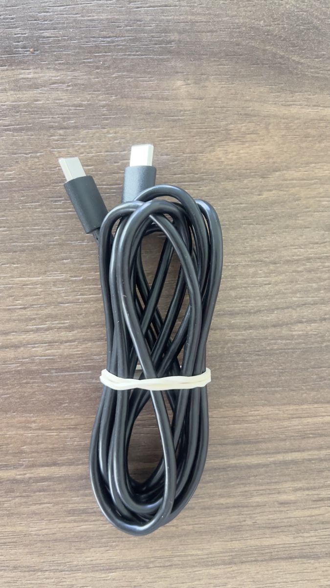 Cavi: USB C Kabel 180cm  – Usato da Matzingen venduto da D.MM