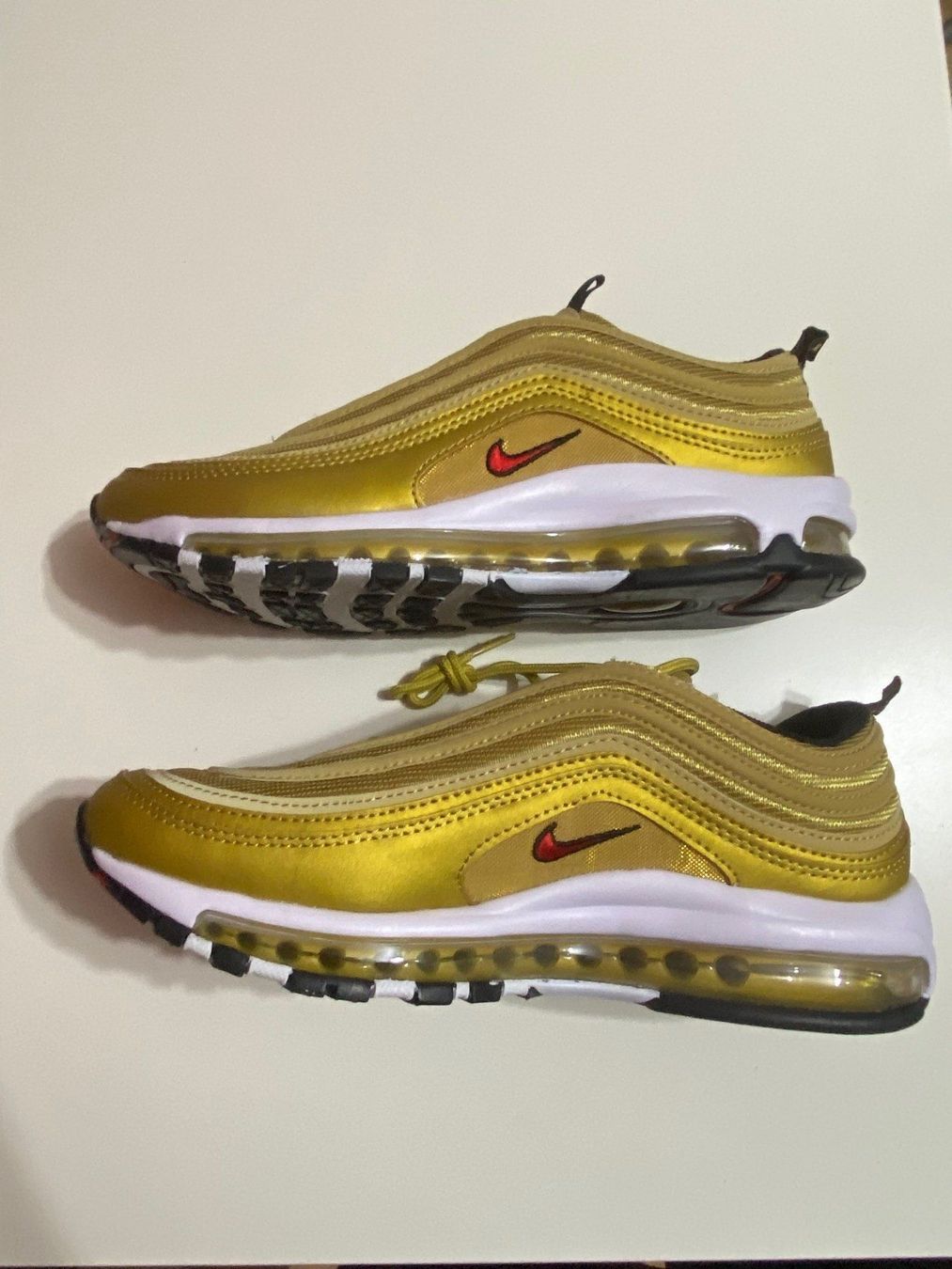 Nike Scarpe da uomo: Nike Air Max 97 Gold – Nuovo (secondo la descrizione) da Lupfig venduto da Pluribus 1