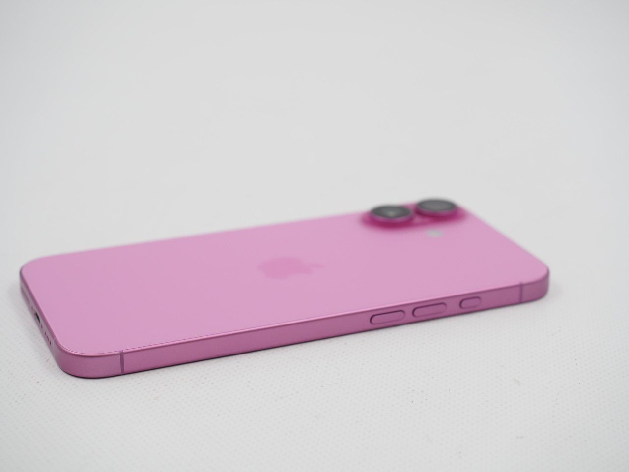 Apple Telefoni cellulari / Smartphones: APPLE iPhone 16 Plus iCloud gesperrt (26102359) – Usato da Zürich venduto da fundsachenverkauf 6